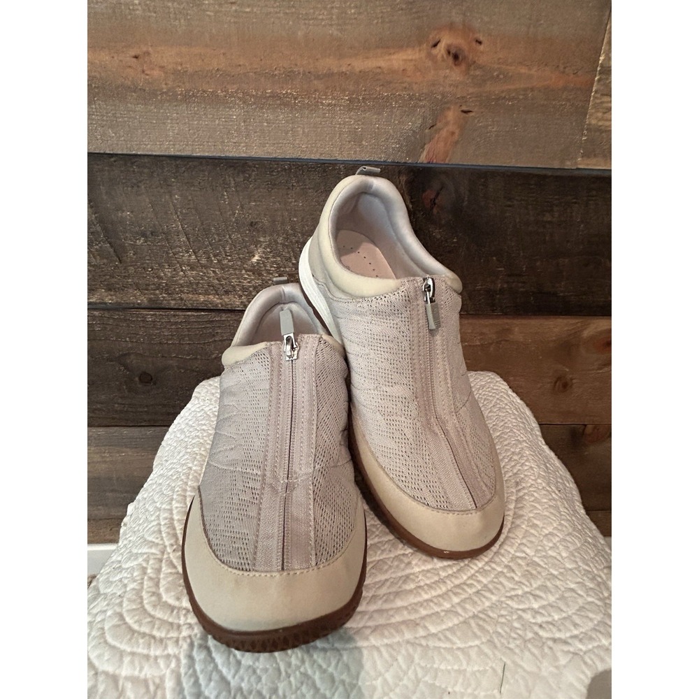 Easy Spirit Women's Bestrong Zip-Up Walking Sneakers‎ Taupe 9WW